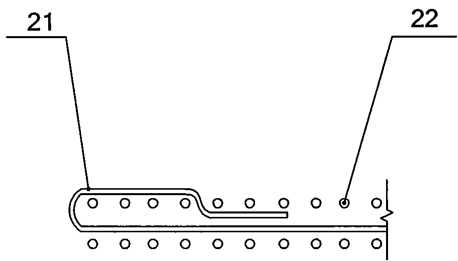 Sludge dewatering device