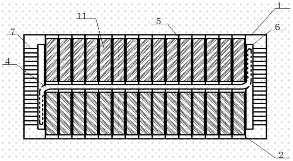 Electric vehicle power battery pack temperature control system based on heat pipes