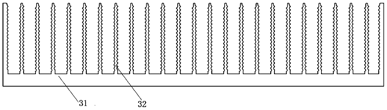 Saw cutting device for fin removing of interface of fin type radiator