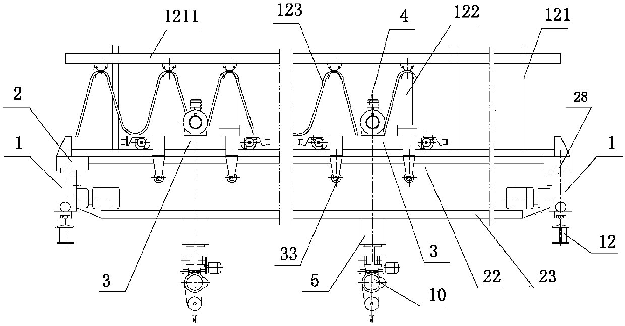 Crane with two travelling trolleys and with cantilever beams capable of rotating at any angle