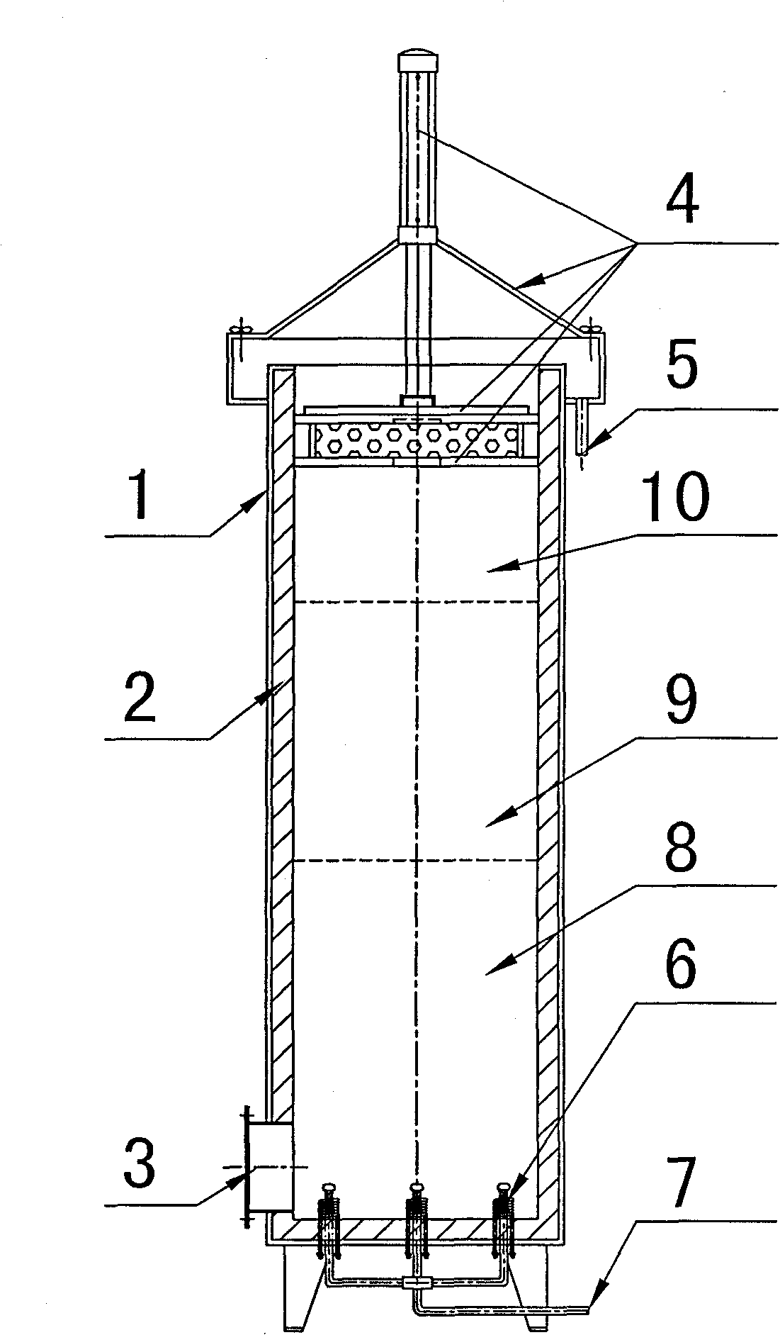 Waste cracking furnace with low energy consumption