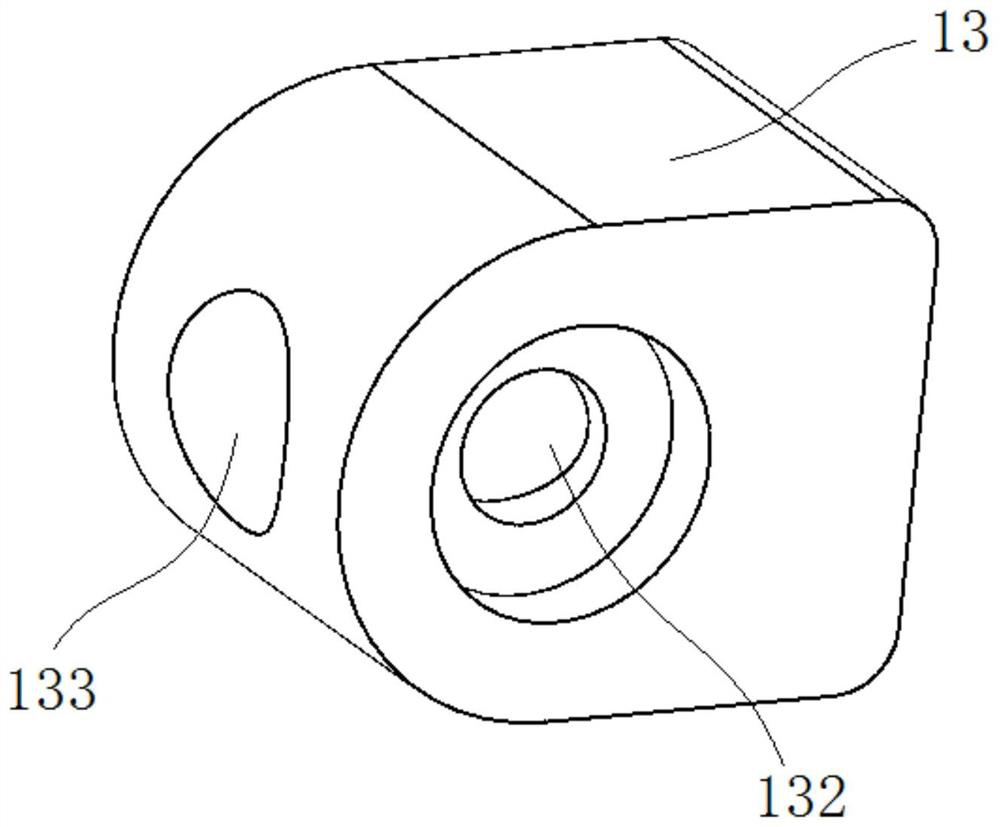 Universal connecting shaft for hoisting