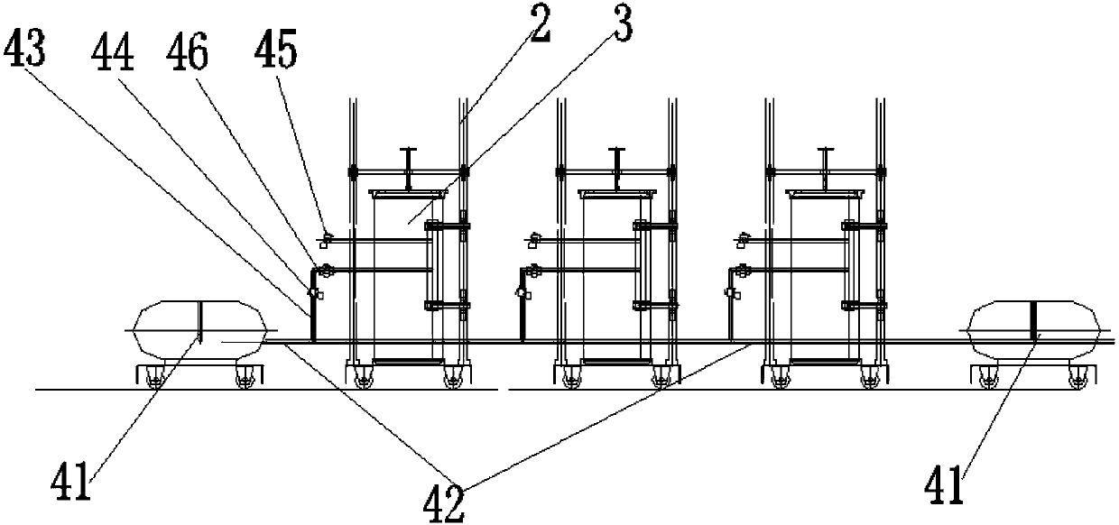 Solar water heater water storage tank foaming production line