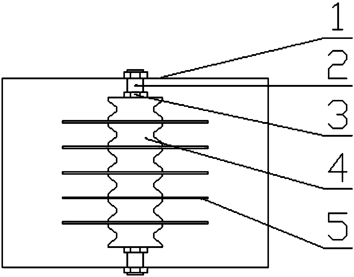 Workpiece frame for cleaning circular saw web and method of clamping circular saw blade in workpiece frame for cleaning circular saw blade