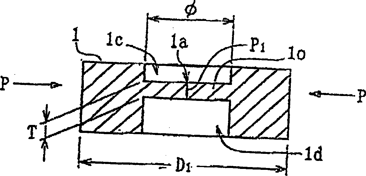 Sealing device for injection/extraction port of liquid drug