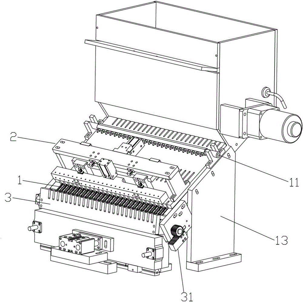 Intravenous needle wing panel feeding device