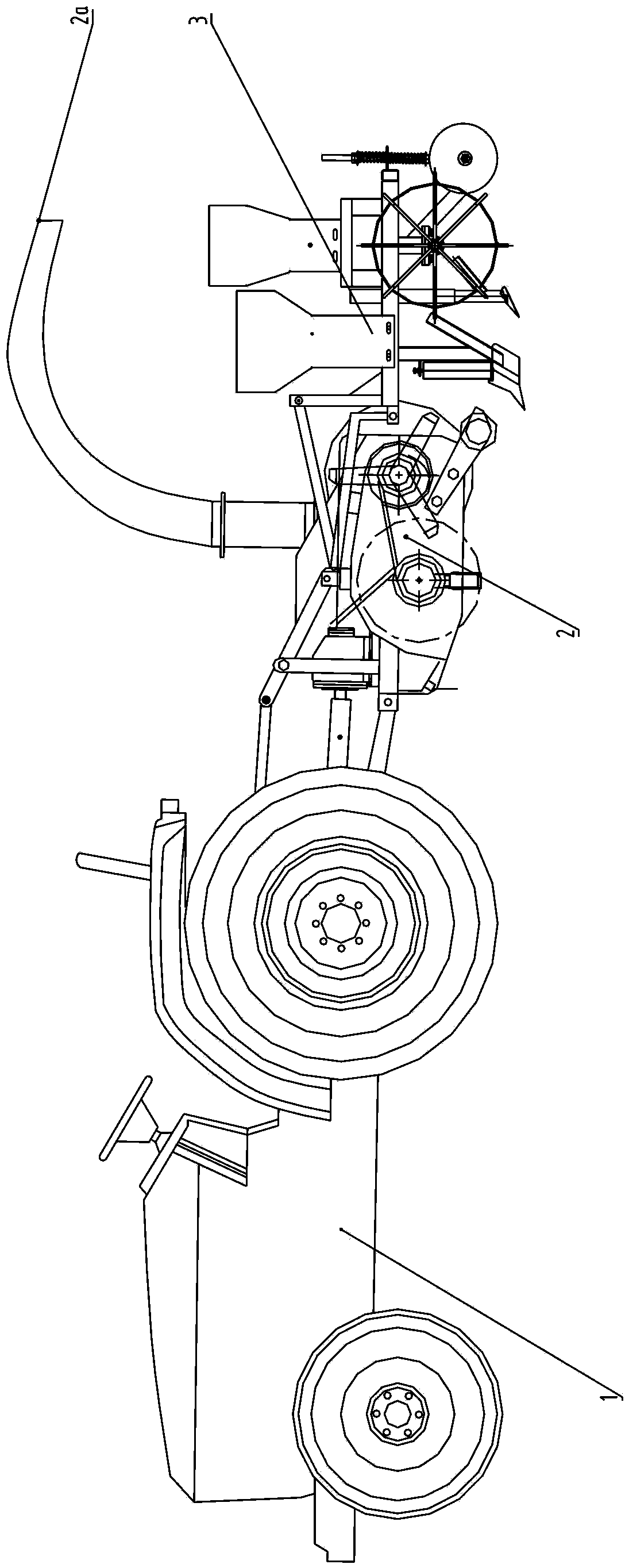 Improved straw outlet device of machine capable of crushing straw, applying fertilizer, performing sowing and covering straw