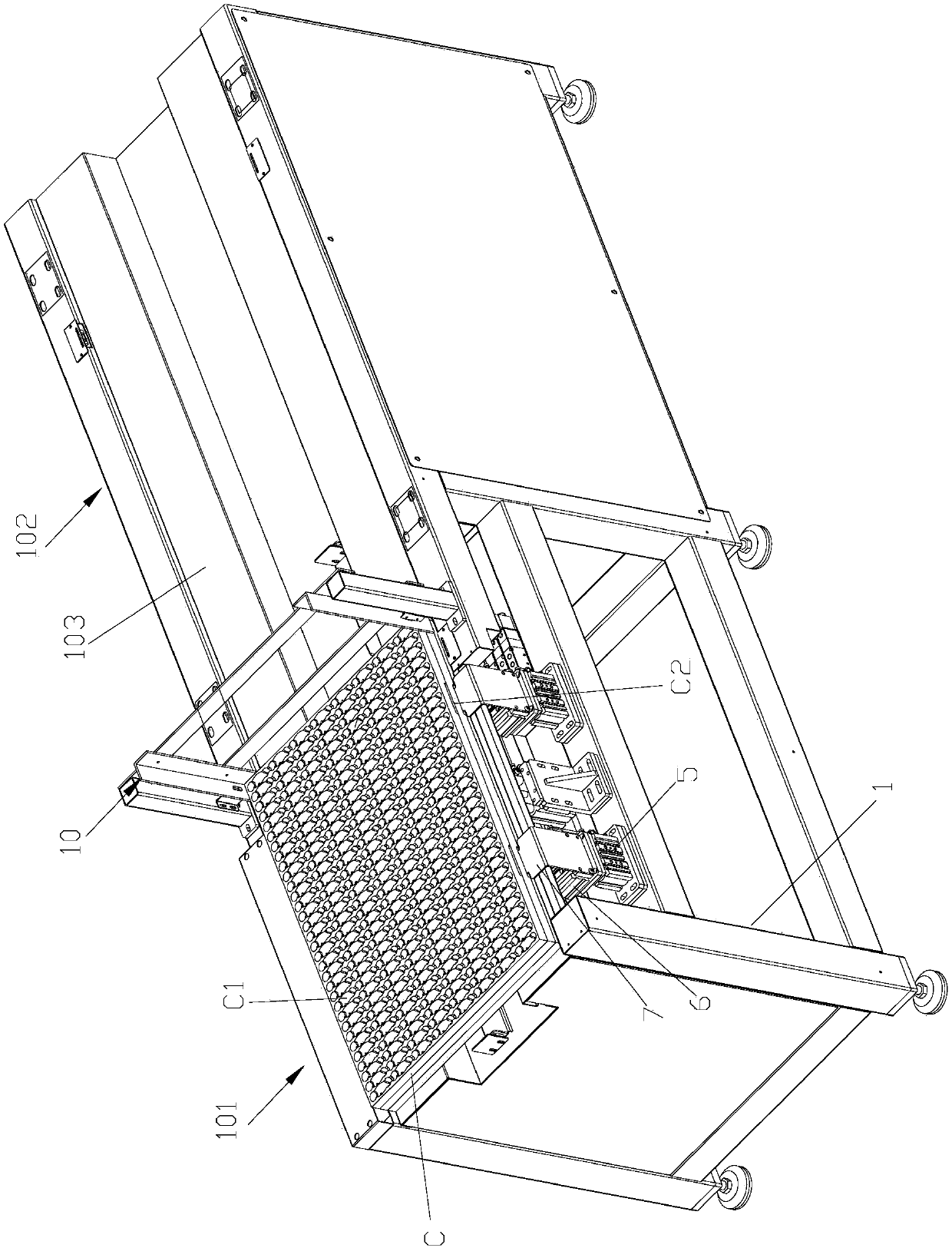 Automatic feeding device of material tray