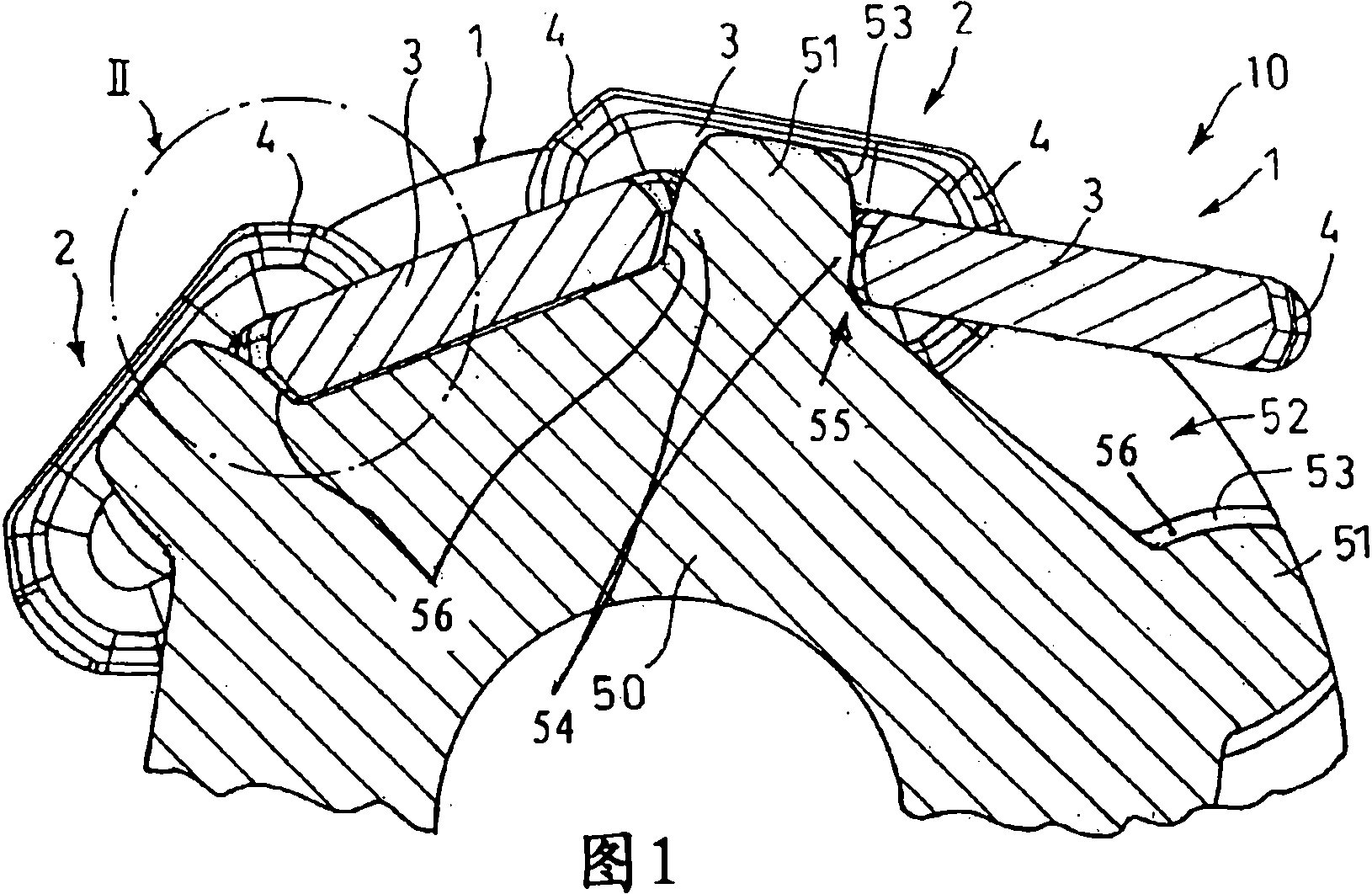 Chain transmission or steering device and the chain or chain wheel used therein