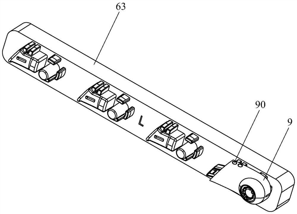 Oil point equipment and spraying method for plastic products