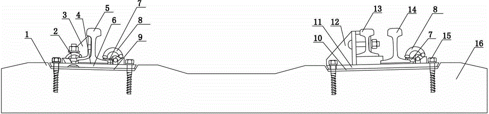 Small-radius curve concrete sleeper component