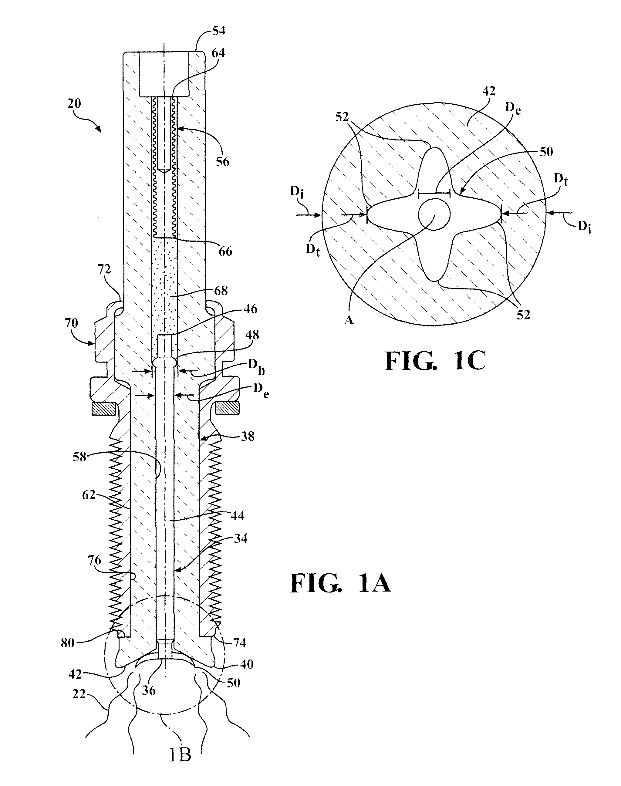 Corona igniter assembly including corona enhancing insulator geometry