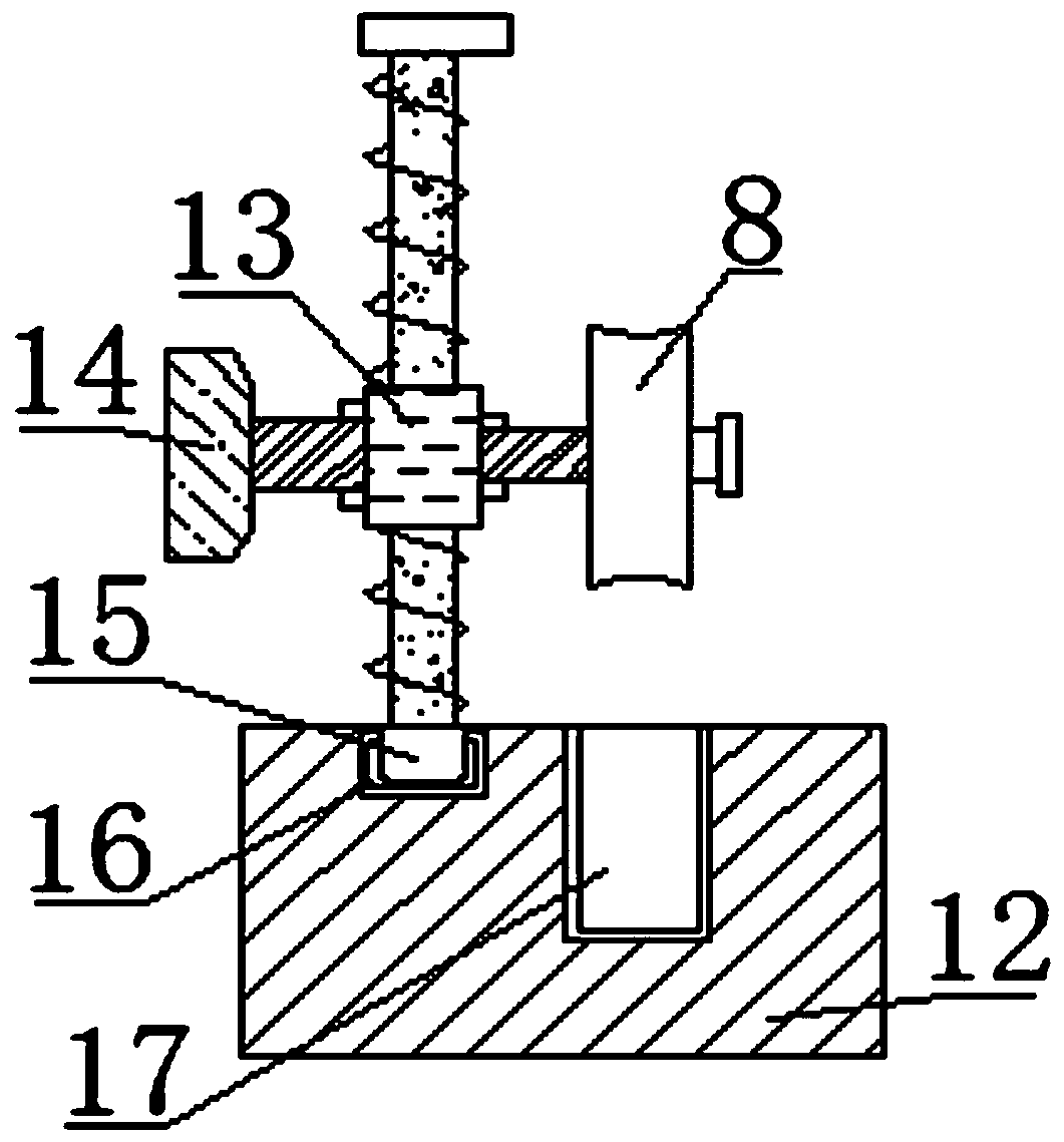 Yarn compressing device for hosiery knitter