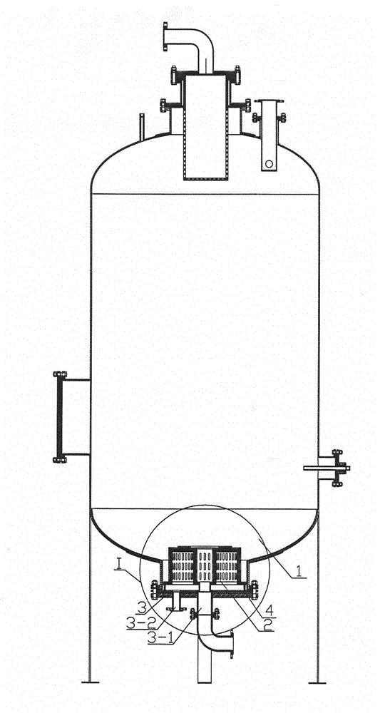 Uranium hydrometallurgy ion exchange tower with filtration equipment comprising multilayer stand pipes