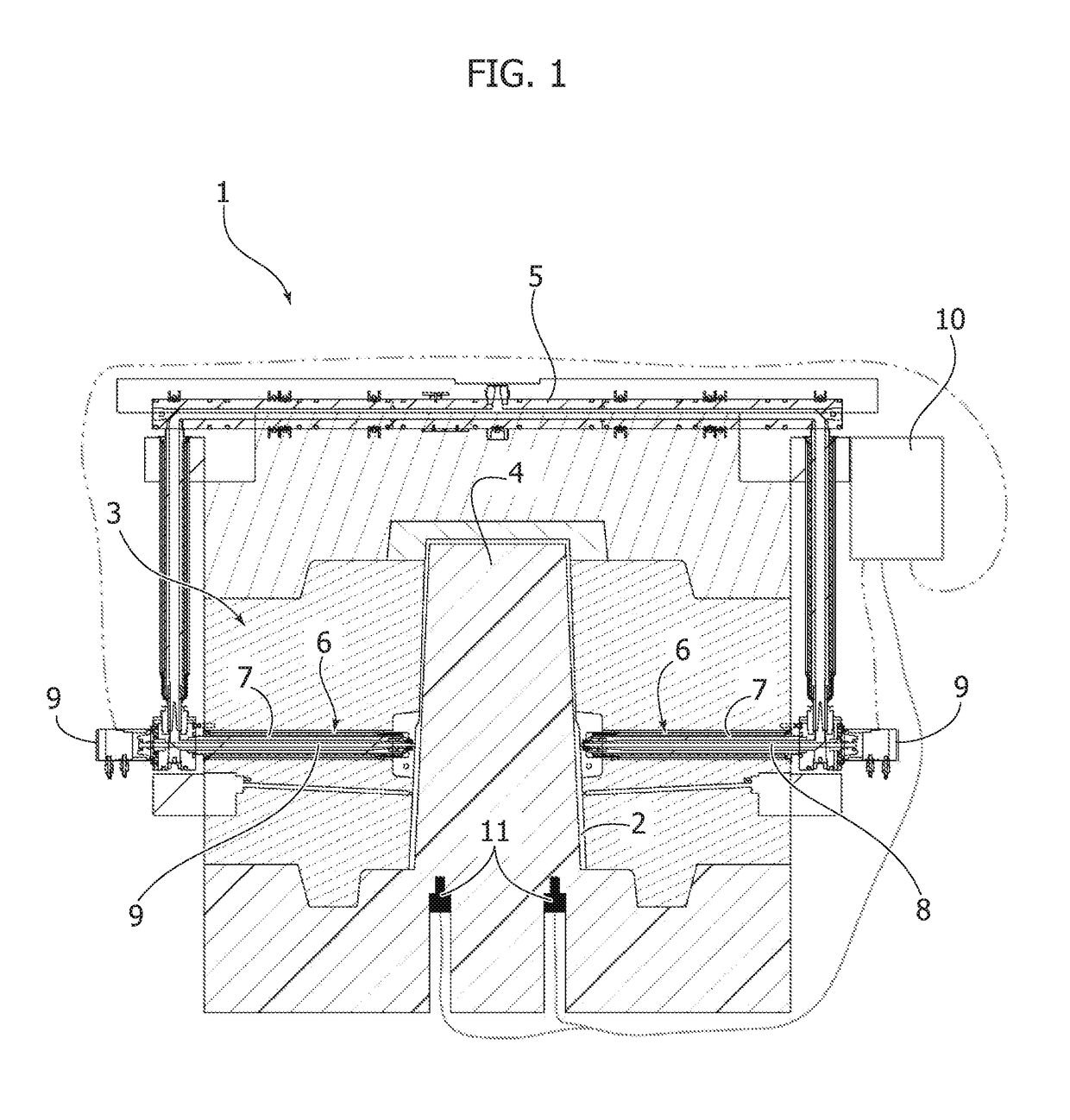 Method and apparatus for producing hollow articles made of injection moulded plastic material