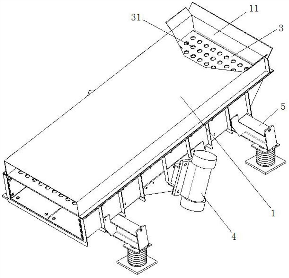 Pretreatment device for preparing colloidal particles by using waste tire rubber blocks