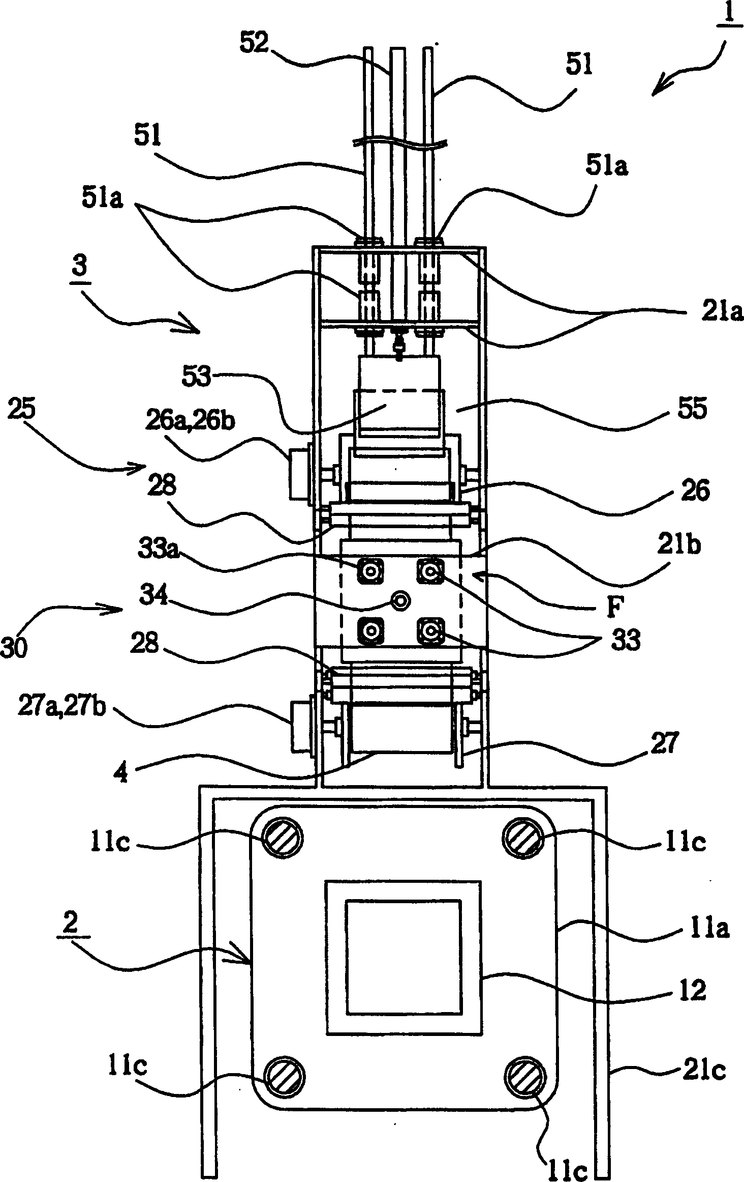 Preliminary forming device, preliminary forming method using the device, and main forming method