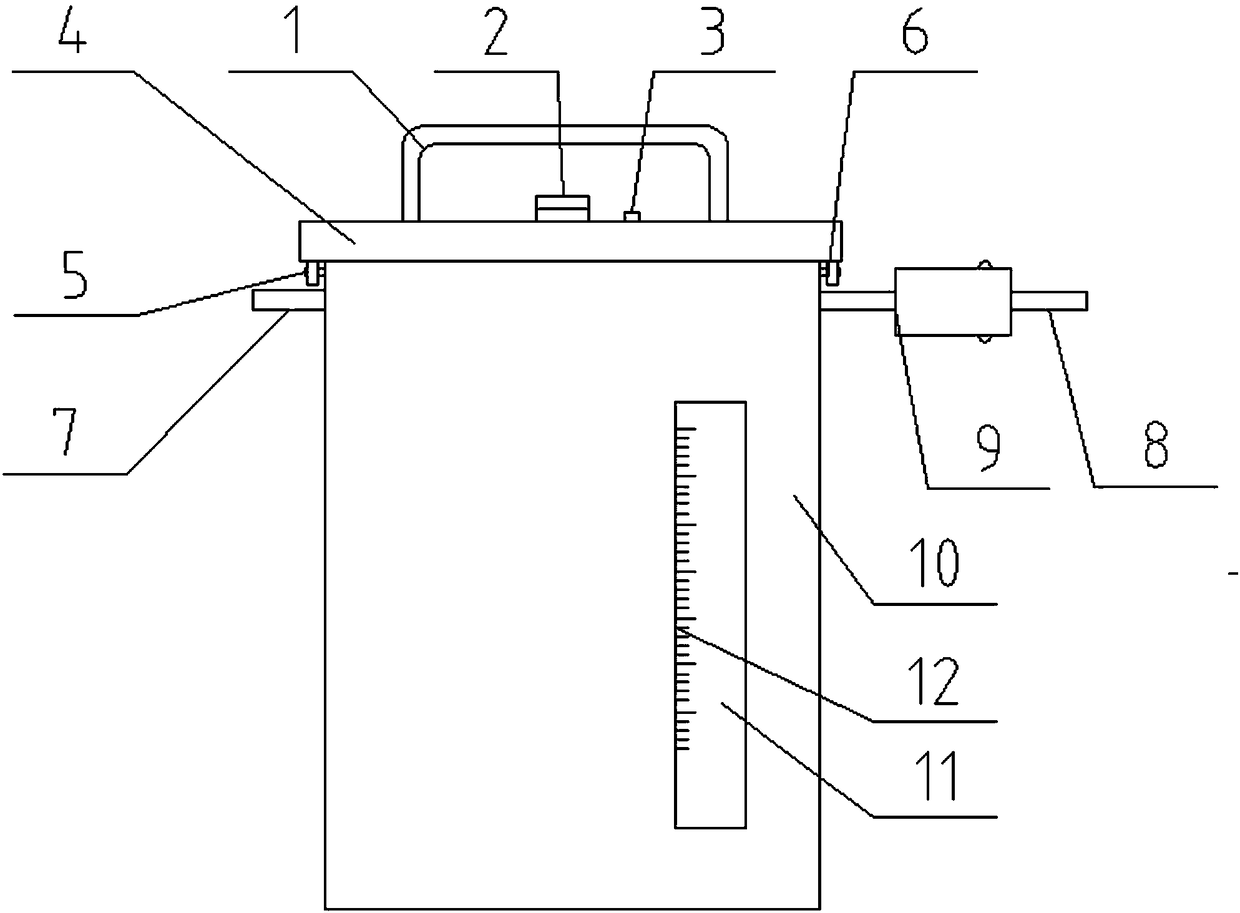 Portable liquid collecting device for medical treatment