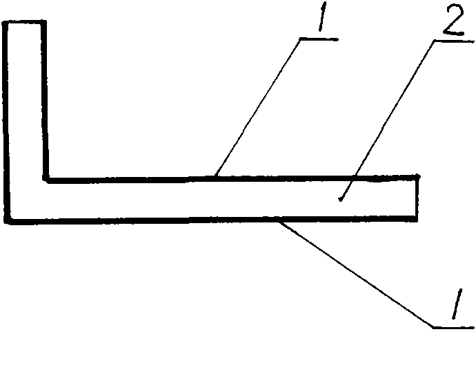 Low foamed multi-layer plastic building template and method for manufacturing same