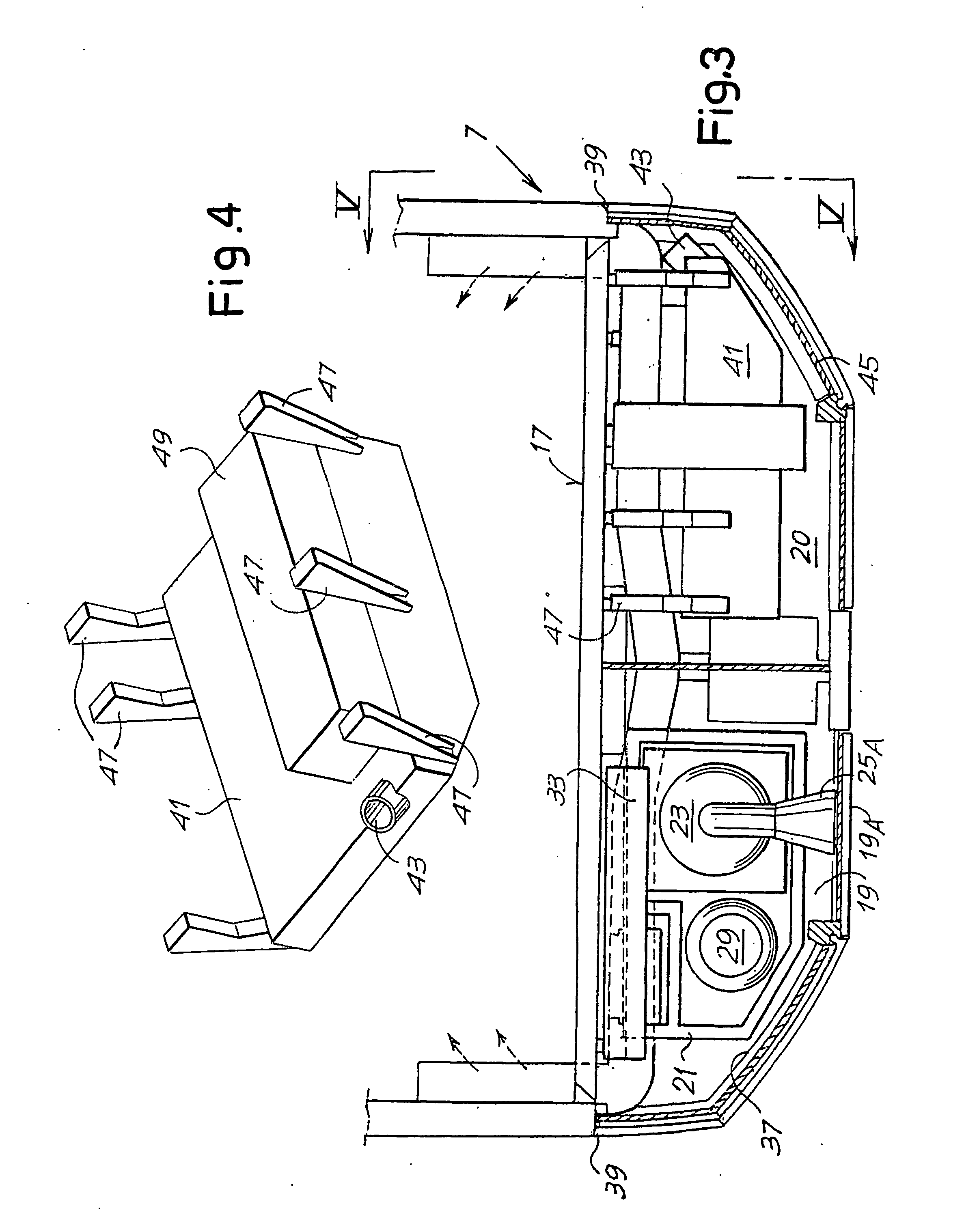 Emergency power generating unit for trains and train comprising said unit