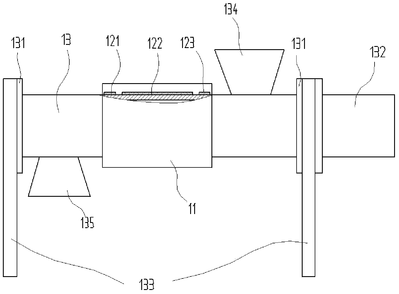 Powder flow pattern detection apparatus in spiral conveyer pipe and compression perception flow pattern identification method