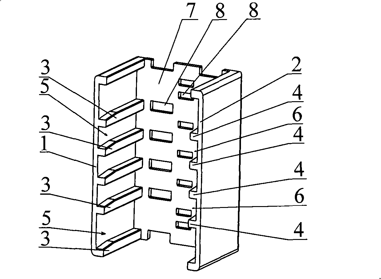 Arc extinguishing chamber for breaker