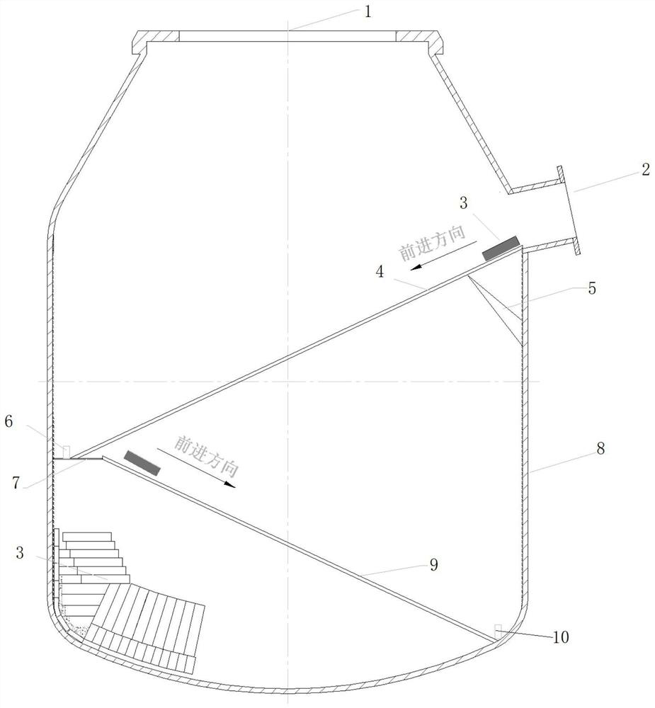 Brick conveying device for lining bricks used in converter masonry