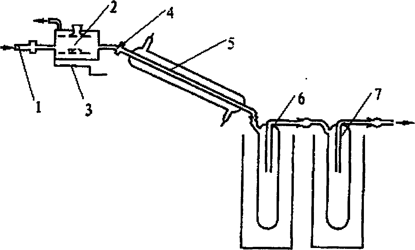 Technology for preparing iodine pentafluoride from reaction between gaseous fluorine and solid iodine at room temperature