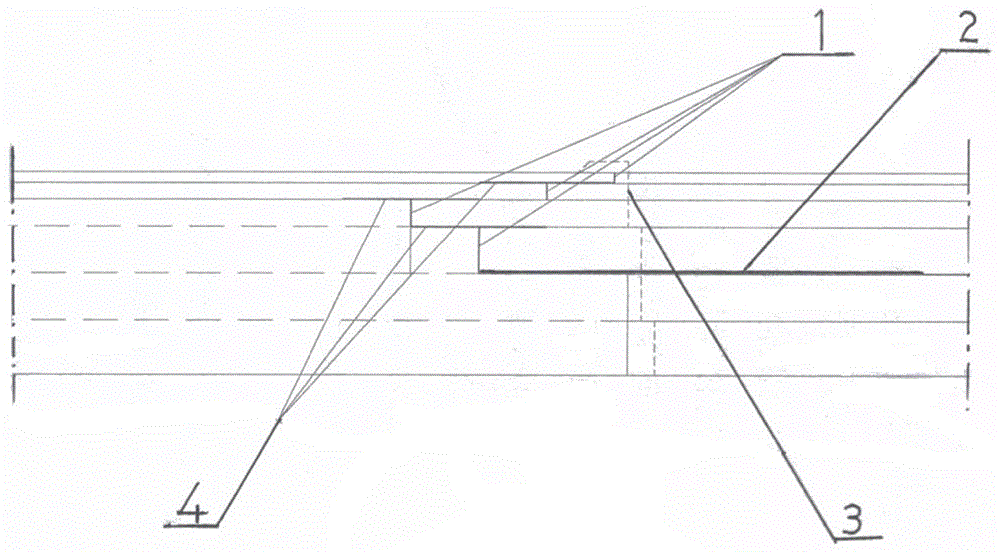 Splicing method and structure for new and old roads in reconstruction and extension of pavement