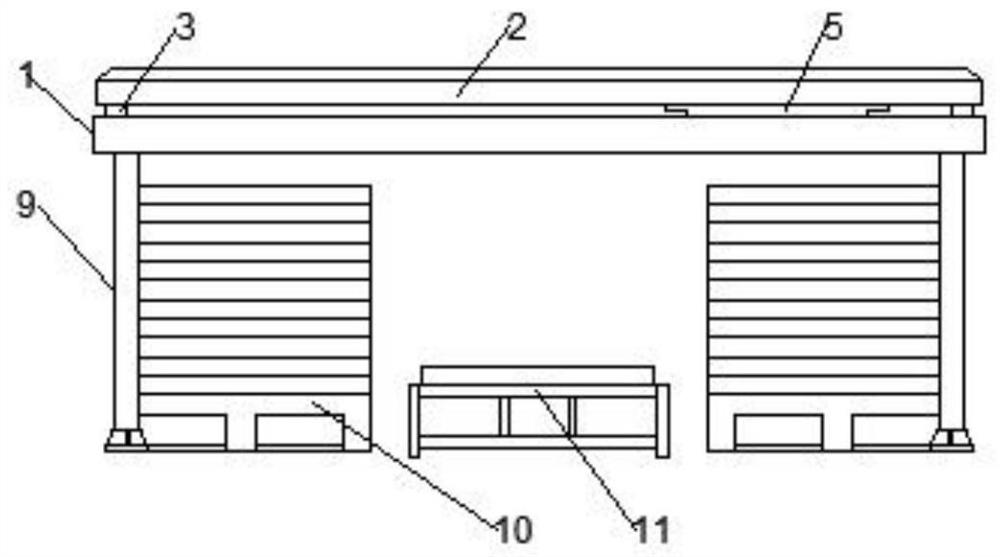 Automatic sponge feeding device