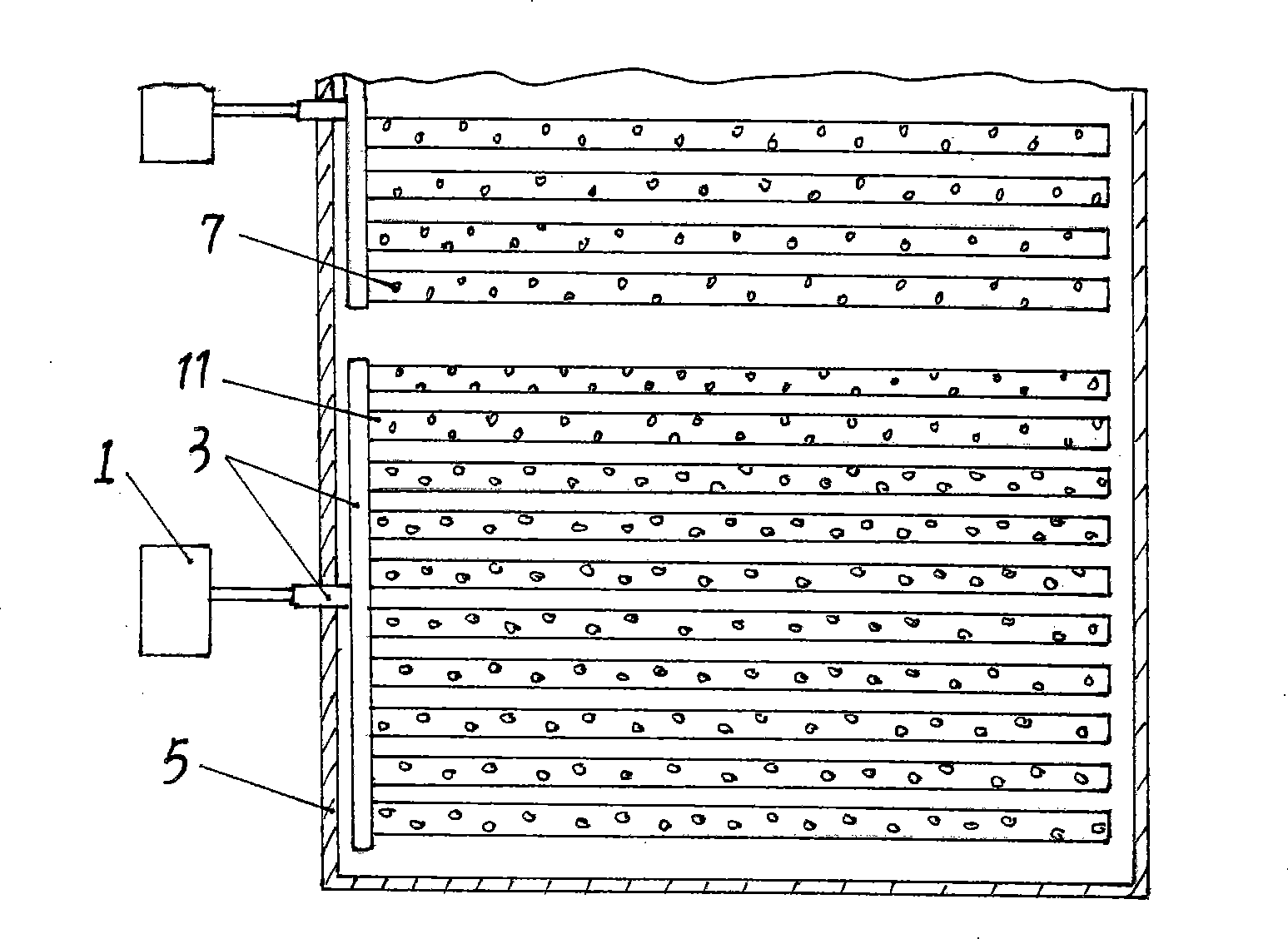 Method for storing grains in storehouse with controlled temperature and device thereof