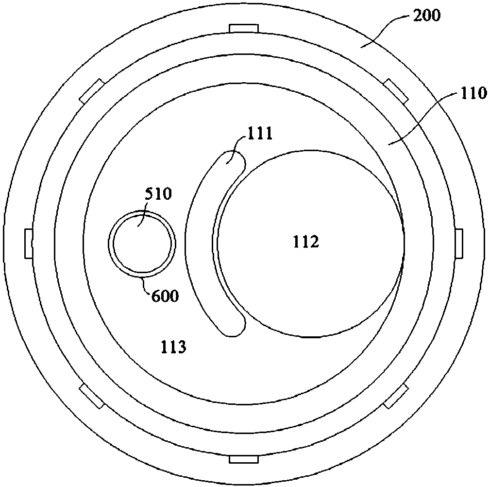 Electroslag remelting device for producing composite roll by preheating consumable electrode and method of electroslag remelting device