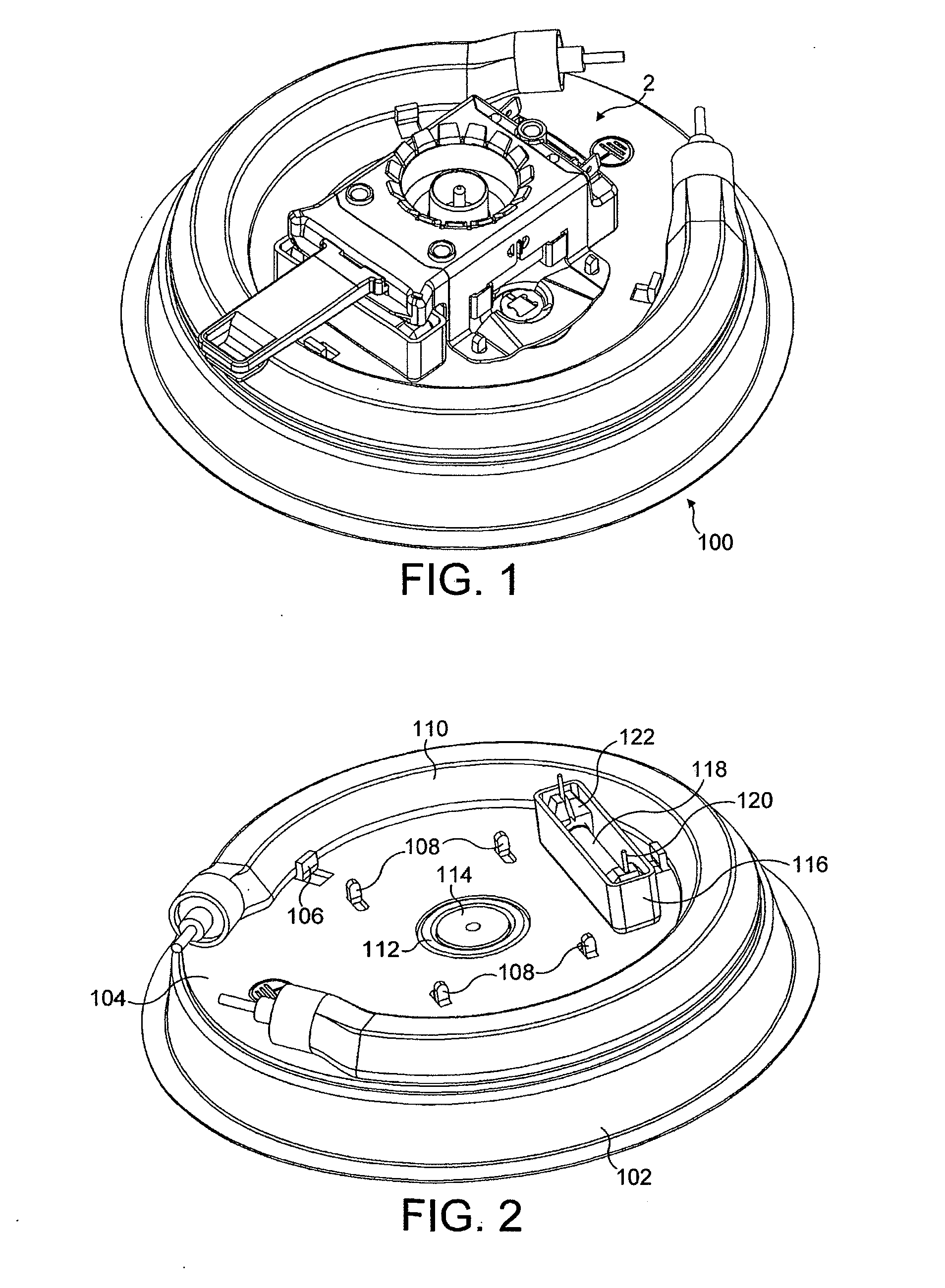 Liquid heating vessels