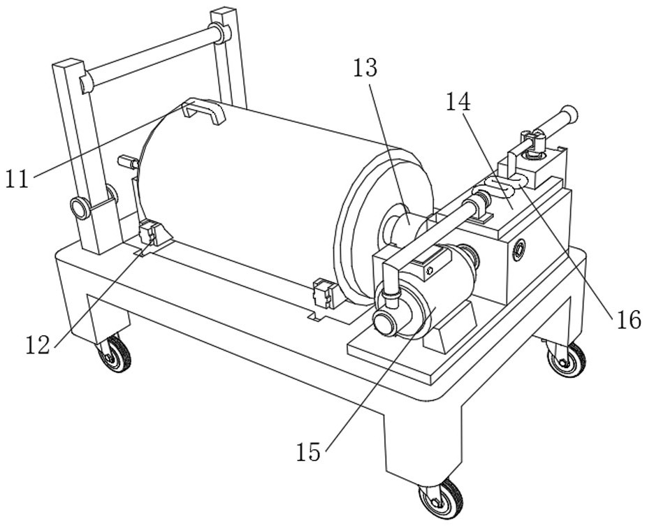 Pesticide spraying device for forestry plant diseases and insect pests