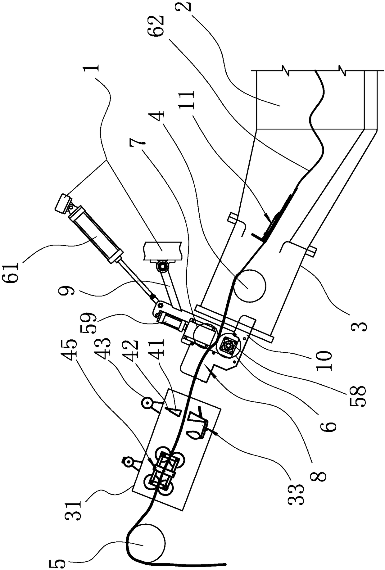 A dyeing machine head squeeze water cloth out device