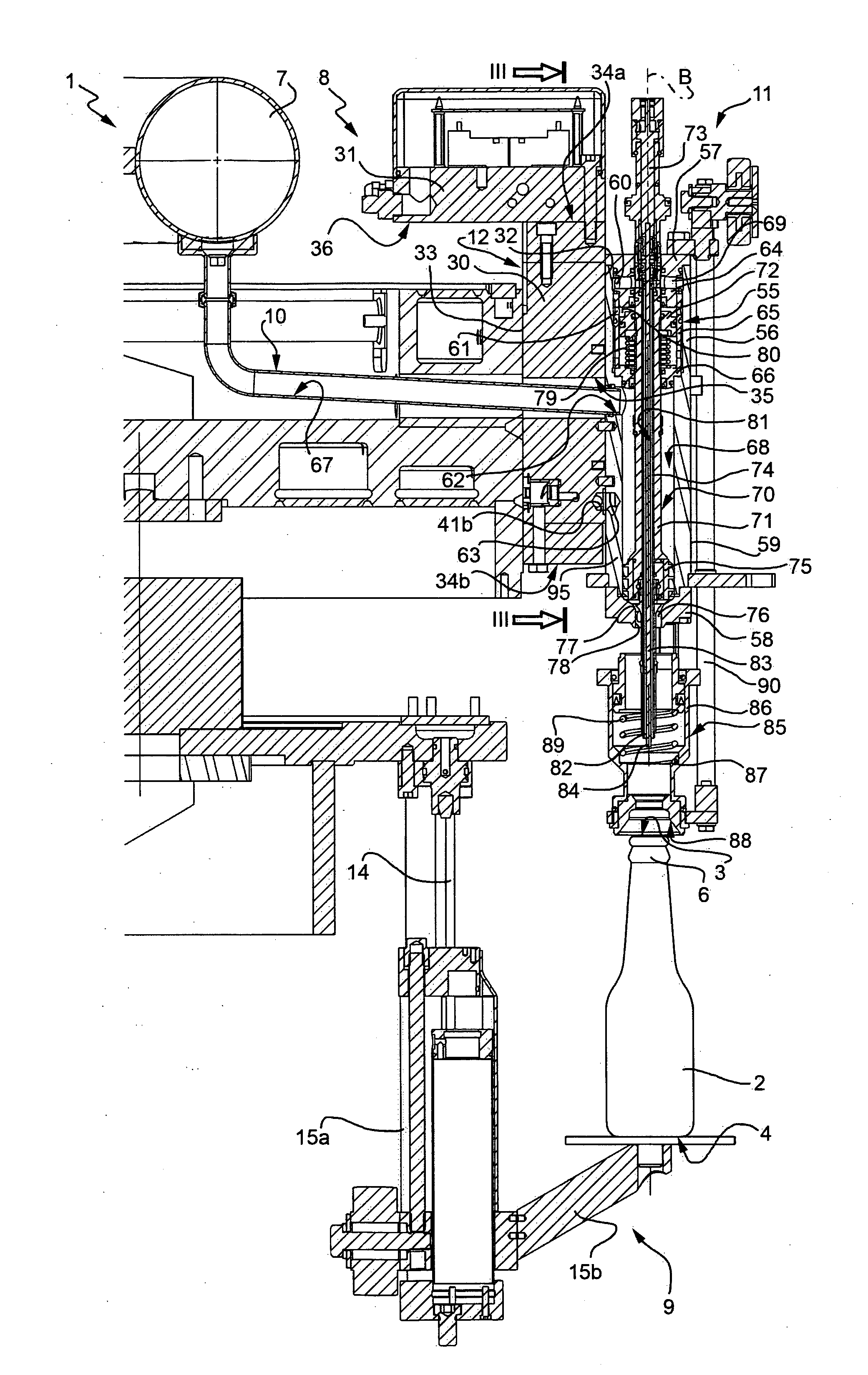 Filling machine and method of filling a container