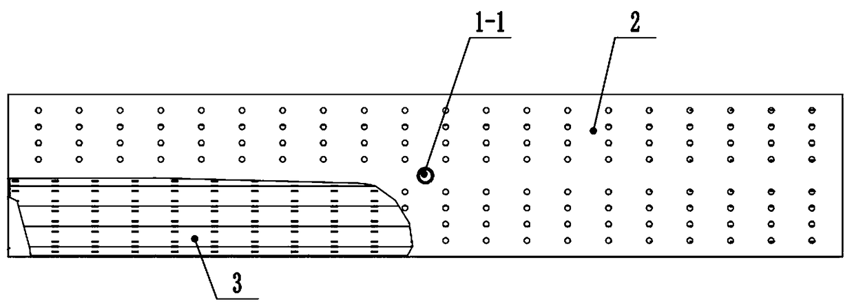 Ammonia working medium liquid distributor