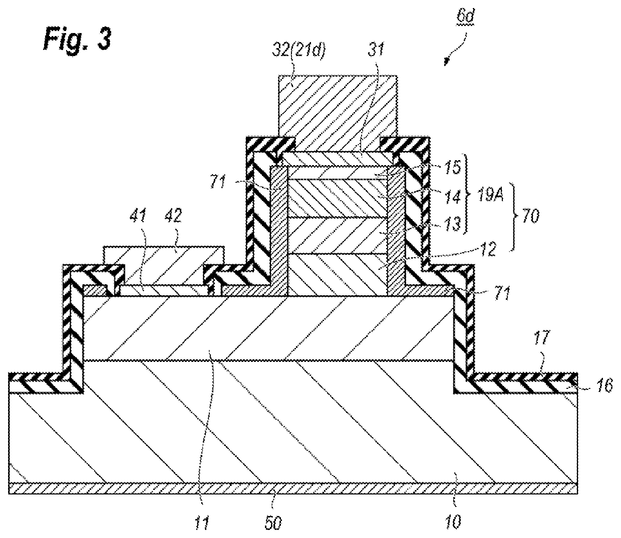 Photodiode device monolithically integrating waveguide element with photodiode element type of optical waveguide