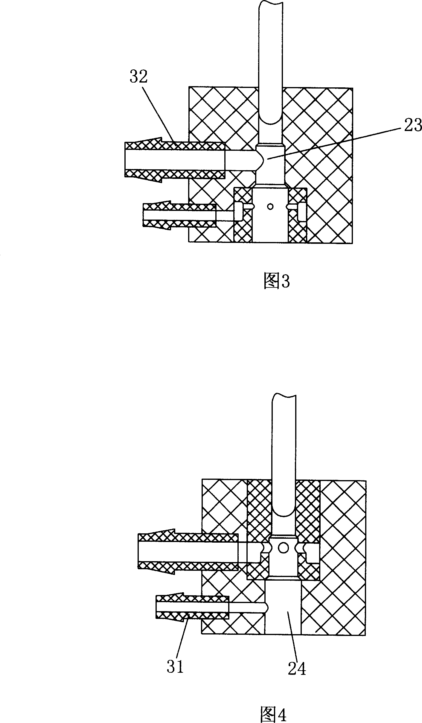 Wiper for cleaning sampling needle