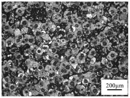 Preparation method of as-cast mixed matrix QT600-10 ductile iron