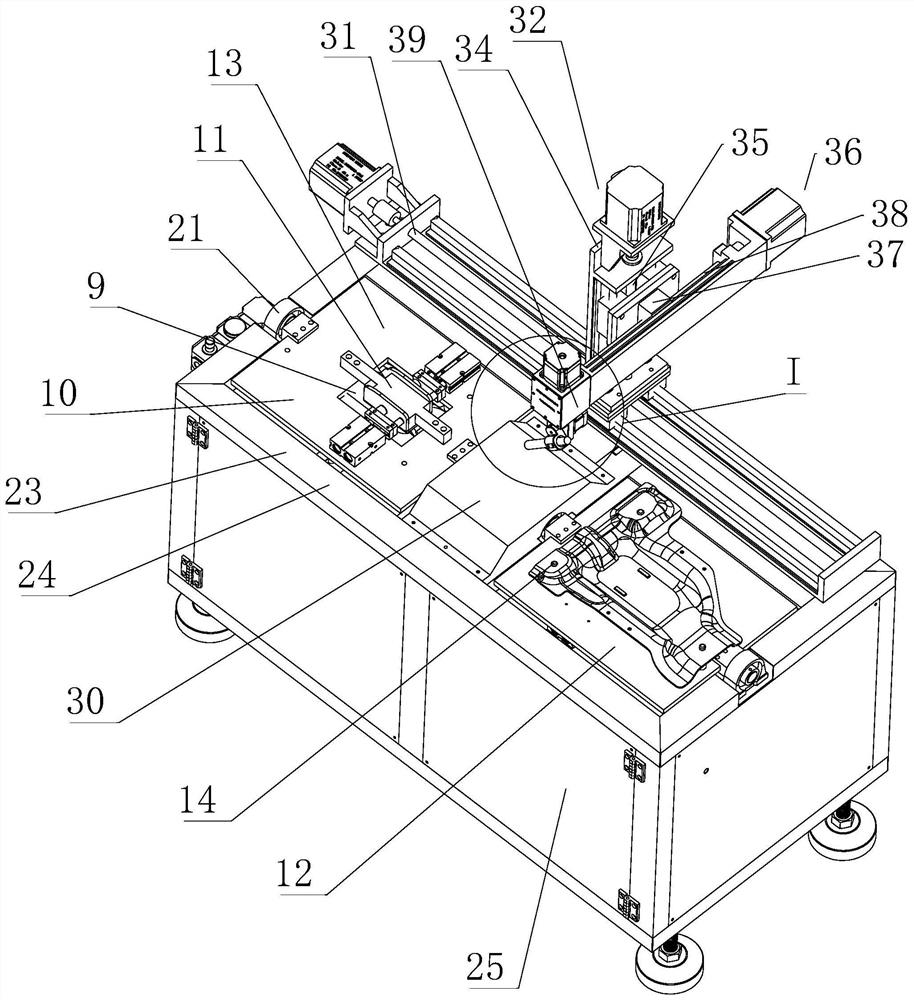 Pedal mounting bracket and automatic welding machine for welding pedal mounting bracket