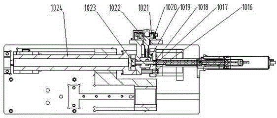 Medicine extracting and injecting mechanical arm