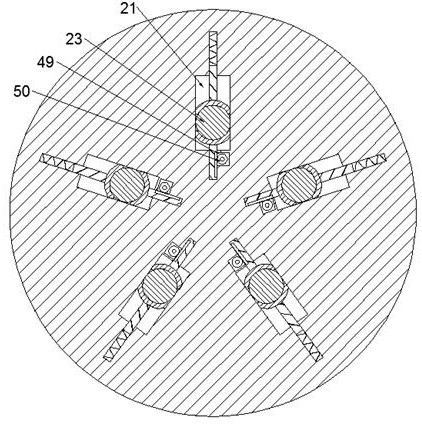 Hub tightening device capable of being adjusted according to hub diameter
