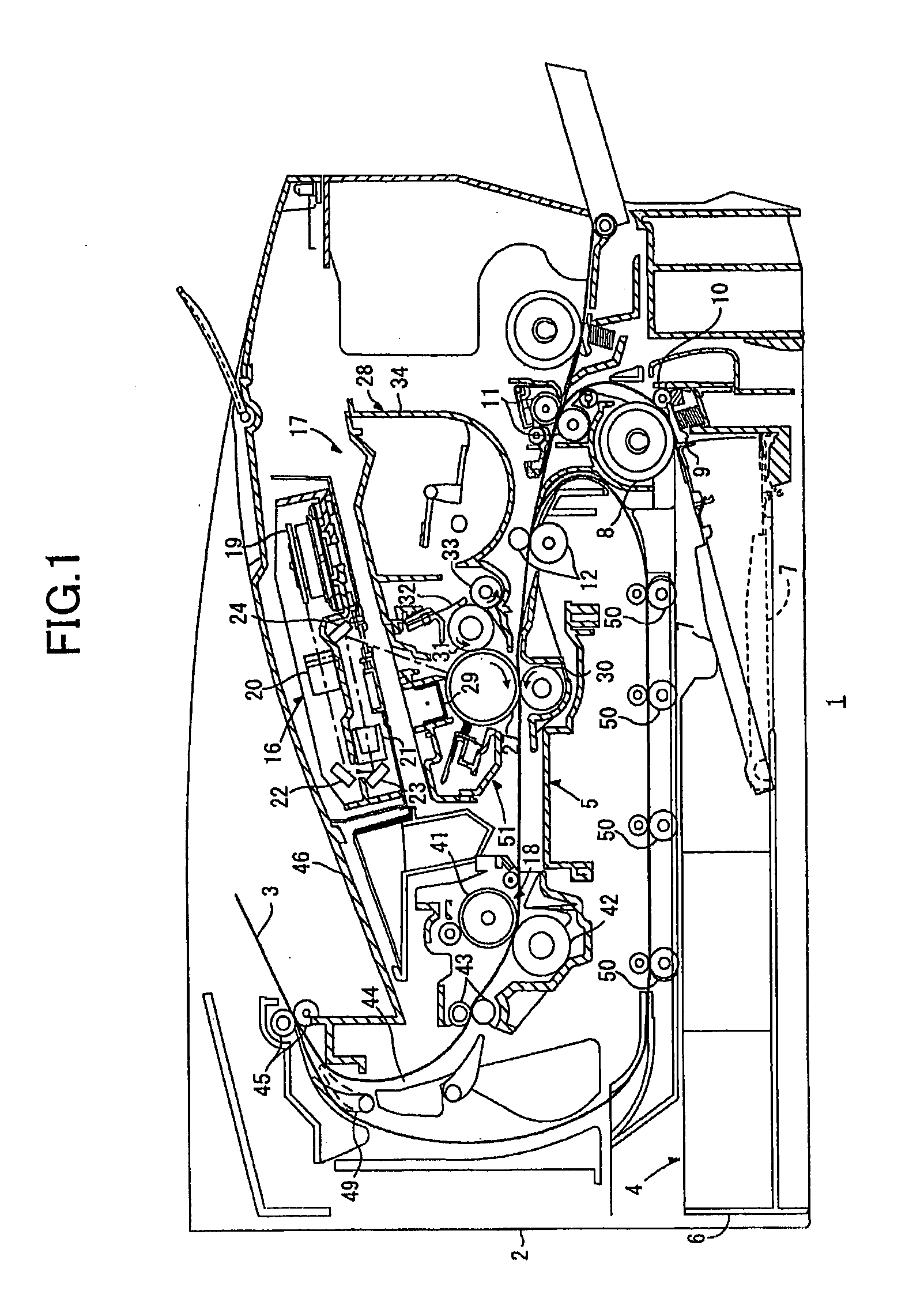 Image-forming device for suppressing vibration of guide plate and jams of recording sheet