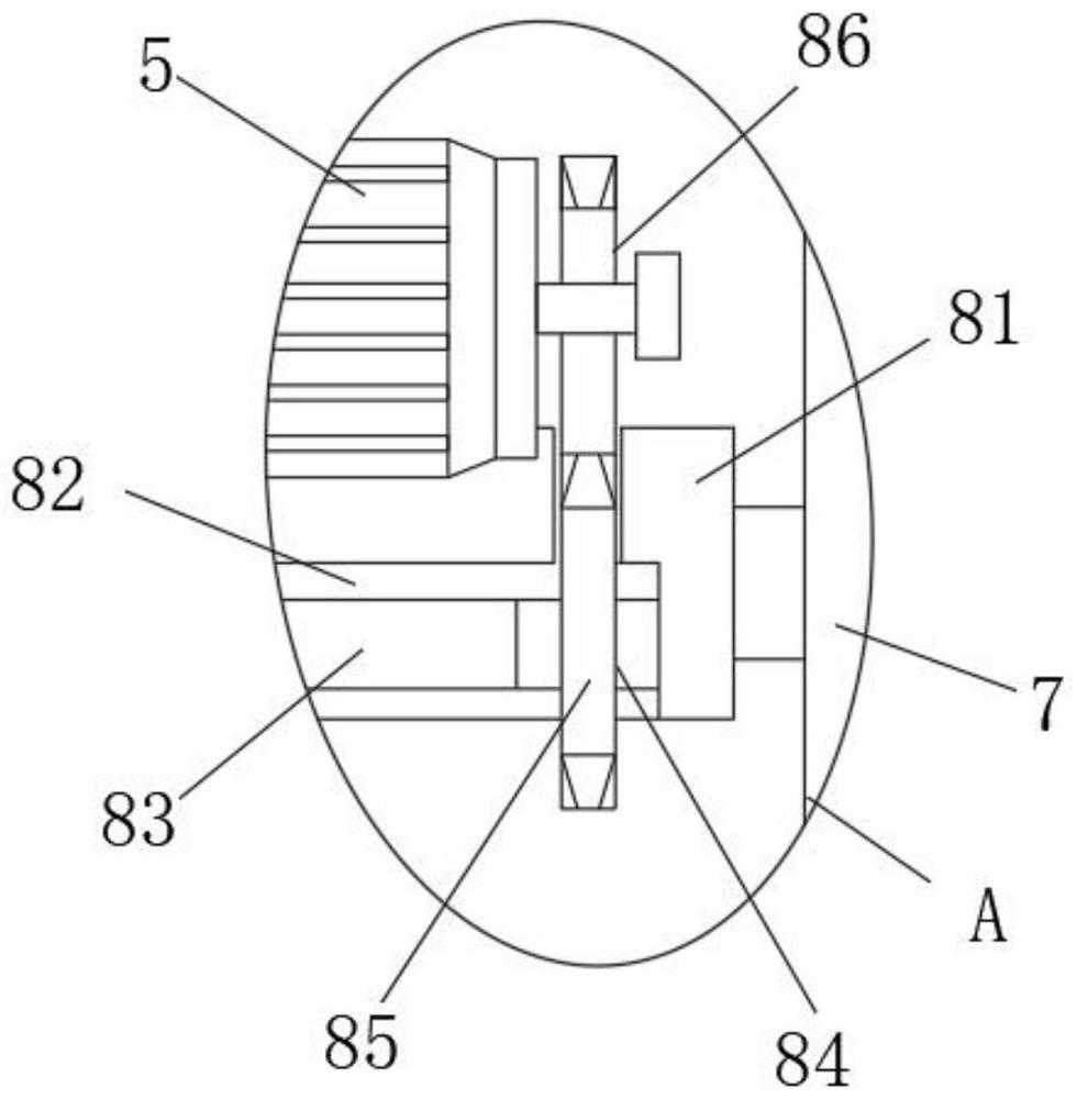 Non-woven fabric cutting device for facial mask production