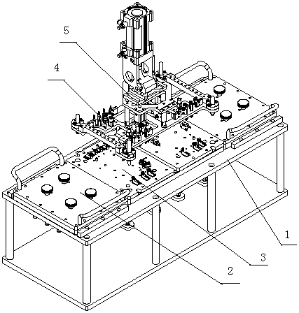 Nut conveying and picking device