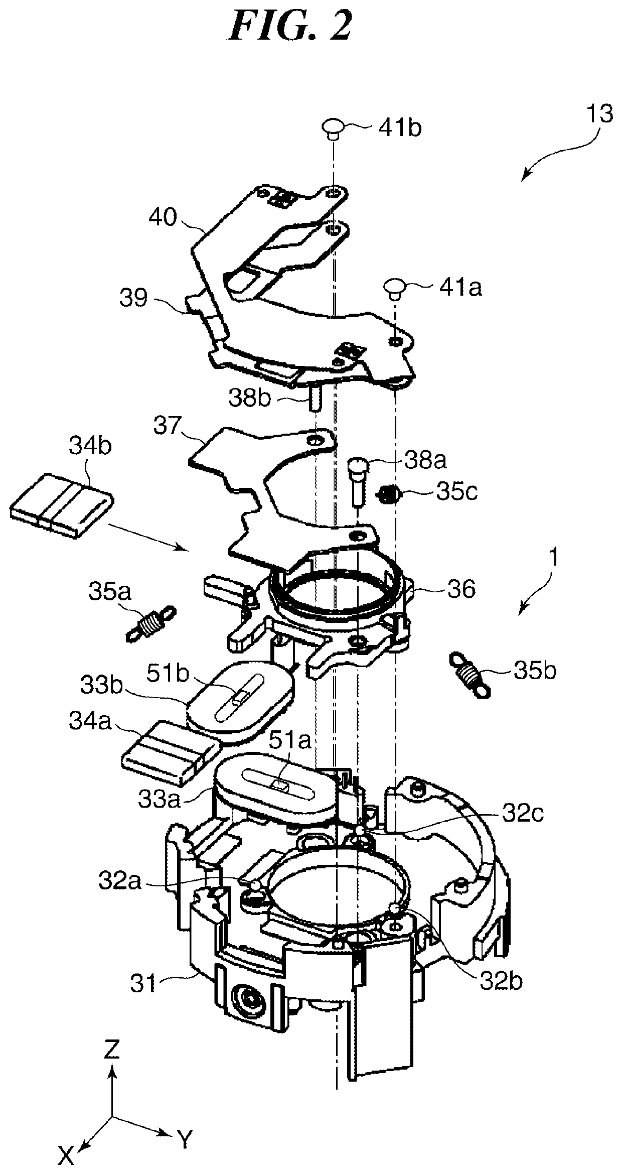 Drive apparatus having drive unit using magnetic circuit