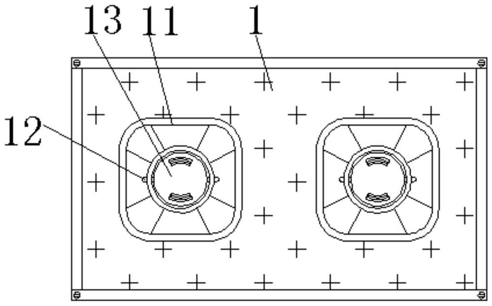 Heat exchanger with air supply angle convenient to adjust