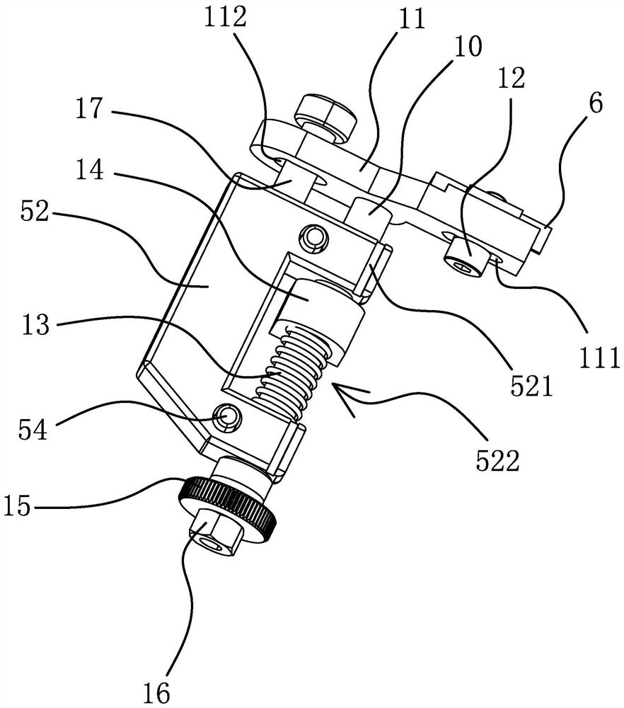 A patchwork machine sticking strip cutting structure