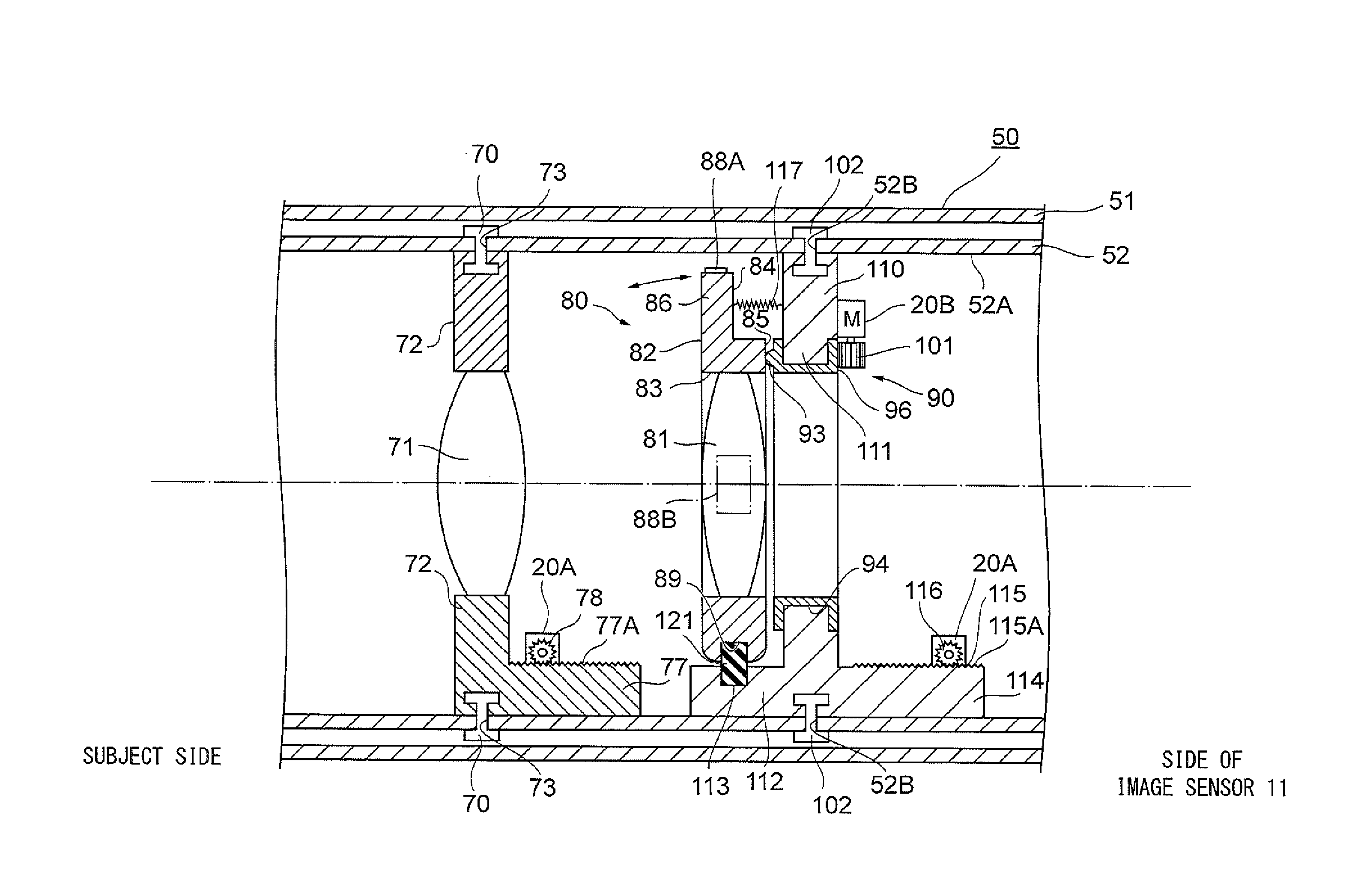 Zoom lens apparatus and method of controlling same